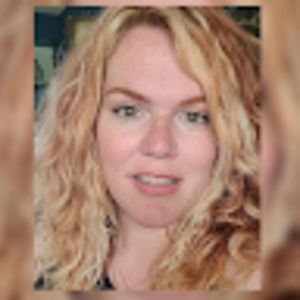 Meet your Posher, Laurna